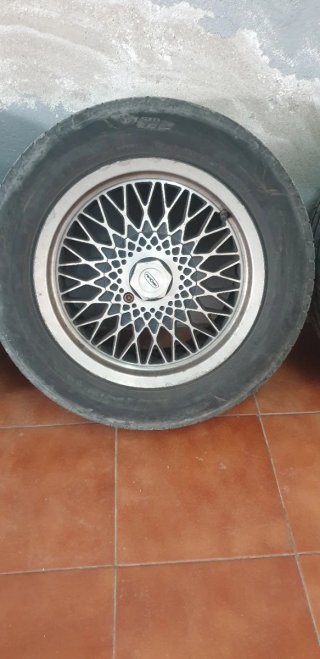 Llantas remotec en 15 pulgadas.