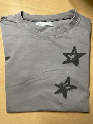 Camiseta Zara Estrellas Gris Talla S