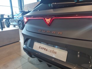 CUPRA LEON VZ 1.5 E-HYBRID 272 CV  2026
