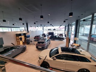 CUPRA LEON VZ 1.5 E-HYBRID 272 CV  2026