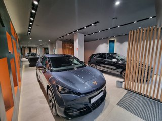 CUPRA LEON VZ 1.5 E-HYBRID 272 CV  2026