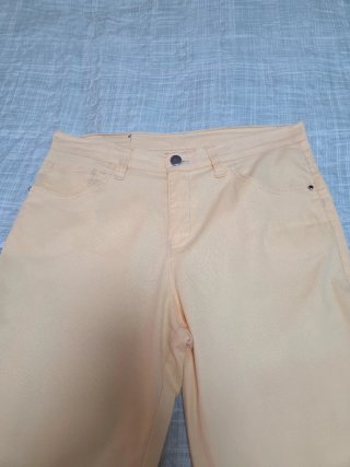 Pantalón verano amarillo. Talla 40.Marca Waltron