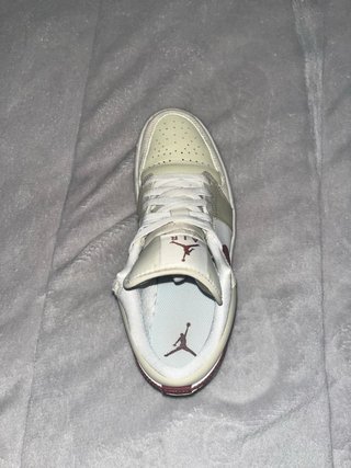 Nike Air Jordan 1 Low Beige/Rojo