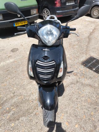 Honda PS 125 Scooter Automática Negra