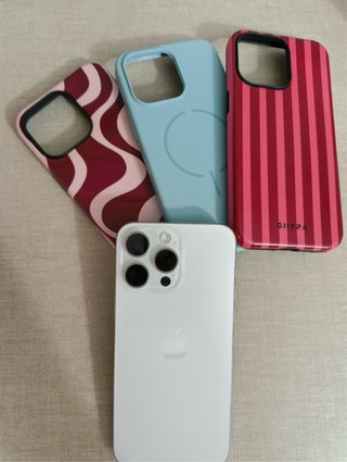 iPhone 15 Pro Max 256GB Titanio + 3 fundas