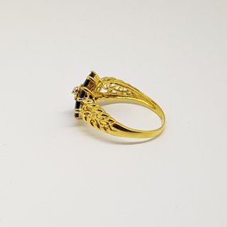 Anillo Oro 18K Flor Zafiros y Diamante