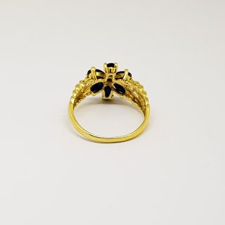 Anillo Oro 18K Flor Zafiros y Diamante