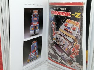 Robots: Spaceships And Other Tin Toys. 2006.