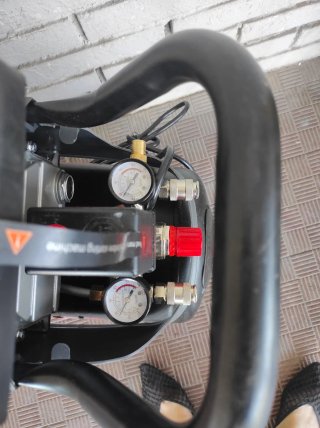 Compresor 2,5hp 25L