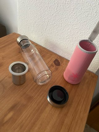 Botella Infusora plastico y Metal Rosa
