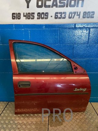 Opel corsa B puerta delantera derecha