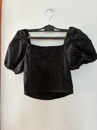 Blusa negra manga abullonada Talla XS