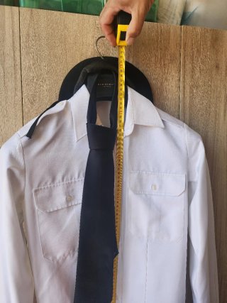Camisa Armada Talla 38 Mujer con su corbata.