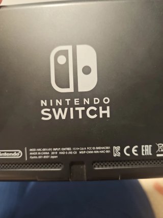 Nintendo Switch V2 + 3 juegos