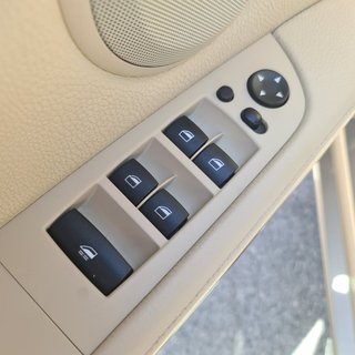 BMW 325i 3.0 AUTOMÁTICO DESCAPOTABLE