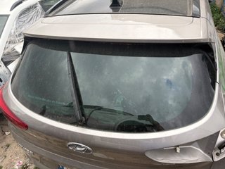 PORTON TRASERO Hyundai Tucson (TL)(2014->)
