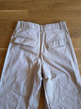 Pantalón Zara Beige Claro Carrot Fit
