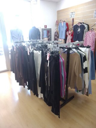 Perchero de tienda metálico negro/plateado