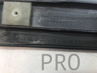 Moldura puerta mercedes w203