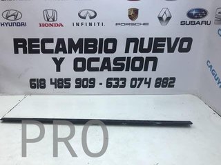 Moldura puerta mercedes w203