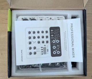 Mixer Audio V4 - 4 canali + bluetooth+ usb