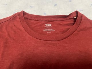 Camiseta Levi's Roja Talla S