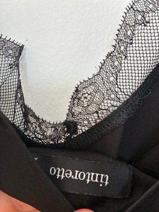Blusa negra tirantes encaje