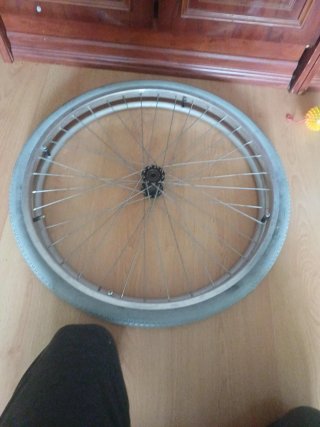 Rueda para silla de invalidez