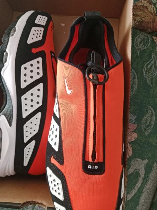 Zapatillas Nike Air Max Tavas naranjas y Negras