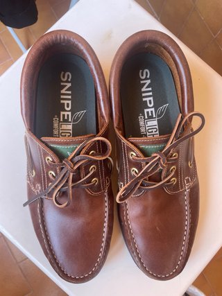 Zapatos náuticos de piel marrones