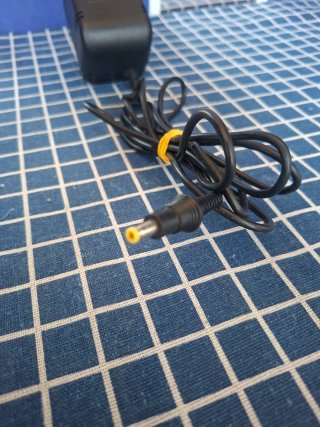 MEGADRIVE 2 ORIGINAL CARGADOR ENCHUFE OFICIAL
