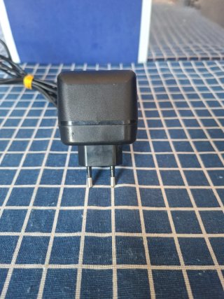 MEGADRIVE 2 ORIGINAL CARGADOR ENCHUFE OFICIAL
