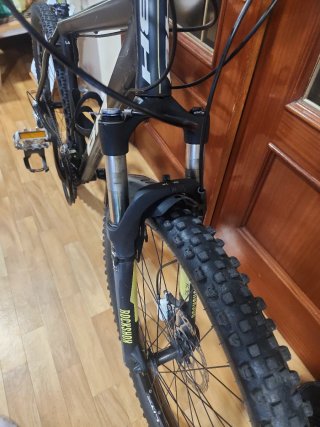 Bicicleta BH montaña Negra y Amarilla