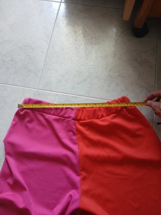 Pantalones anchos fucsia y naranja