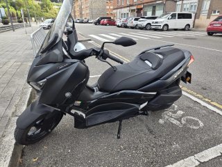 Yamaha XMAX 300 Negra