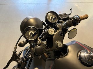 Yamaha XS400 Cafe racer