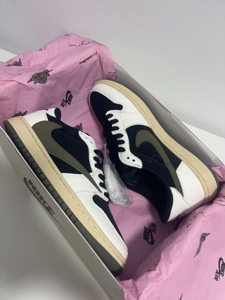 Nike Air Jordan 1 Low x Travis Scott Olive