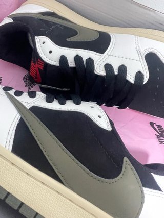 Nike Air Jordan 1 Low x Travis Scott Olive