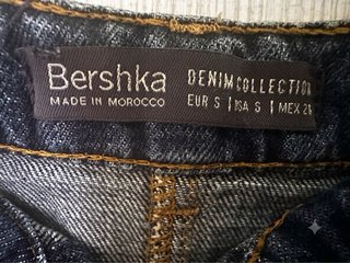 Falda vaquera mini Bershka botones Talla S