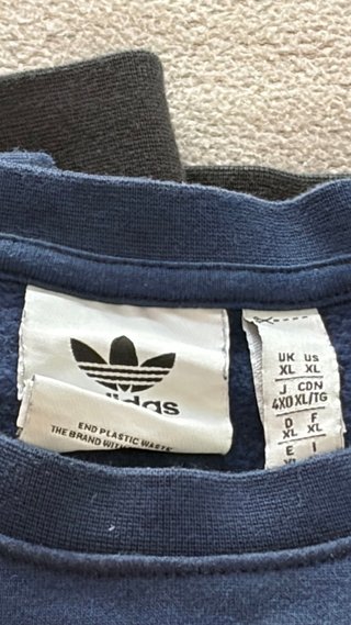 Sudadera Adidas Talla XL Azul Marino muy buena