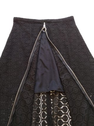 Falda Zara encaje negra cremallera