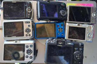 Lotto di fotocamere digitali Canon in buone condizioni