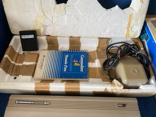Commodore 64 MicroComputer breadbin