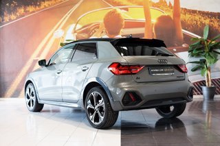 Audi A1 citycarver Black line 35 TFSI 110kW S tr