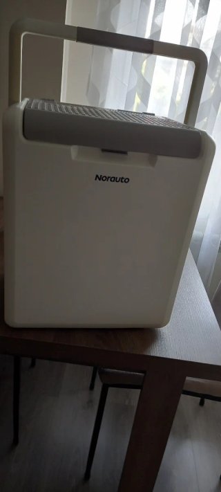 Nevera portátil Norauto, funciona a luz