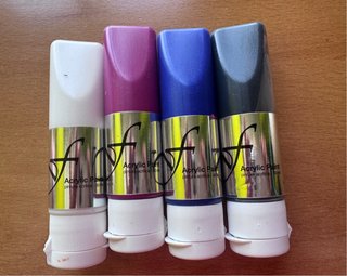 4 tubos pintura acrílica Fantasy