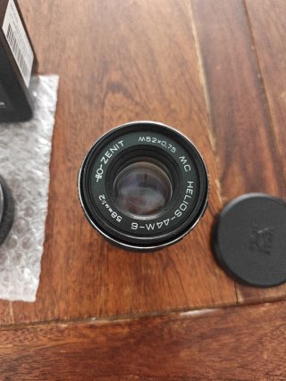 Helios 44M-6, adaptador a Fuji-X y Nikon F