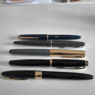 Vendo collezione di 4 penne stilografiche classiche