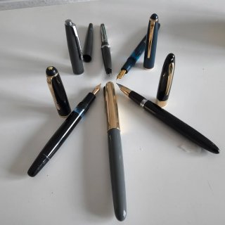 Vendo collezione di 4 penne stilografiche classiche