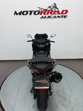 Yamaha T-MAX 560 Tech Max 2023 Negra